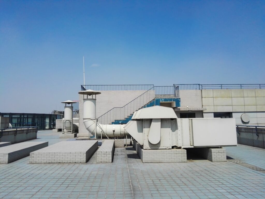 بهترین دستگاه هواساز برای بیمارستانها: راهحلی مطمئن برای هوای پاک و سالم